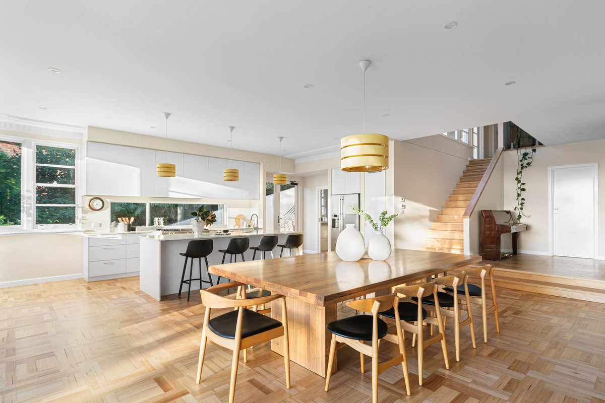 Residential for sale in Ivanhoe, 12 Rockbeare Grove, Ivanhoe VIC 3079, 2340 m²