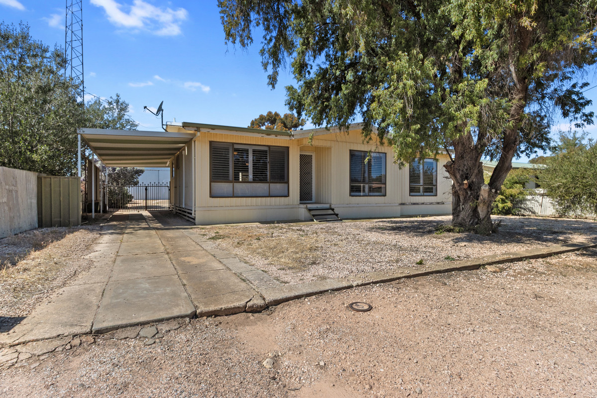 Residential for sale in Moonta Bay, 8 Bayview Drive, Moonta Bay SA 5558, 816 m²