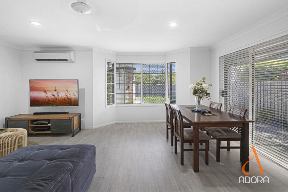 Residential for sale in Labrador, 1/20 Kenny Drive, Labrador QLD 4215