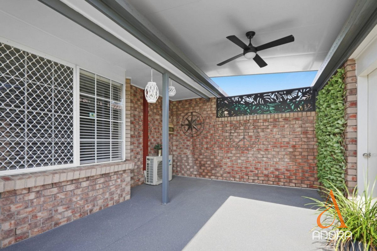 Residential for sale in Labrador, 1/20 Kenny Drive, Labrador QLD 4215