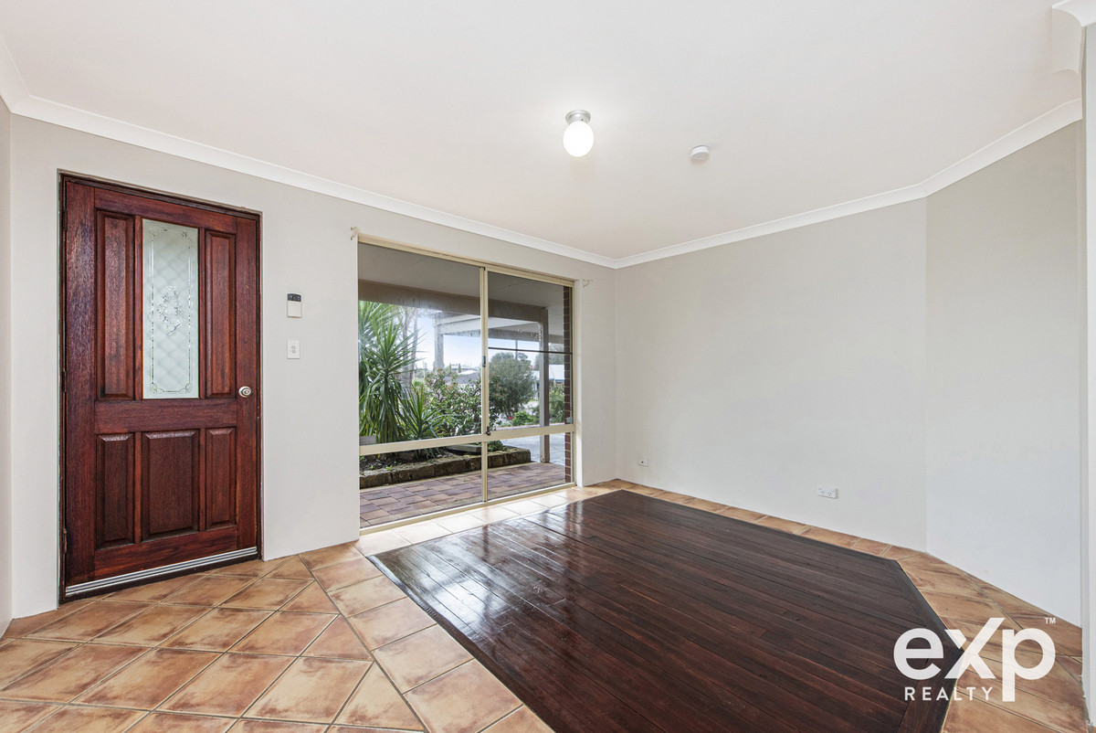 Residential for sale in Dawesville, 15 Kennett Place, Dawesville WA 6211, 743 m²