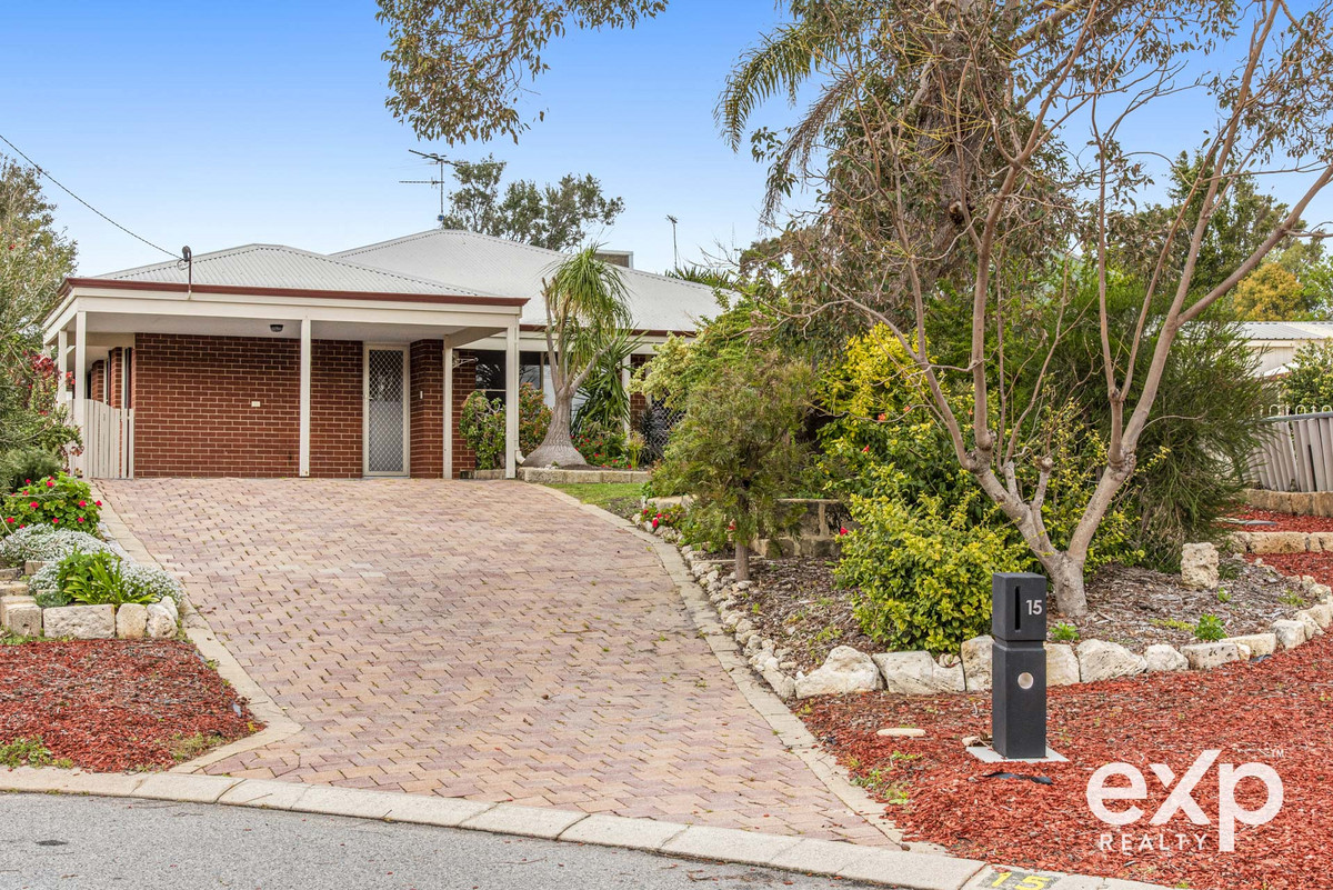 Residential for sale in Dawesville, 15 Kennett Place, Dawesville WA 6211, 743 m²