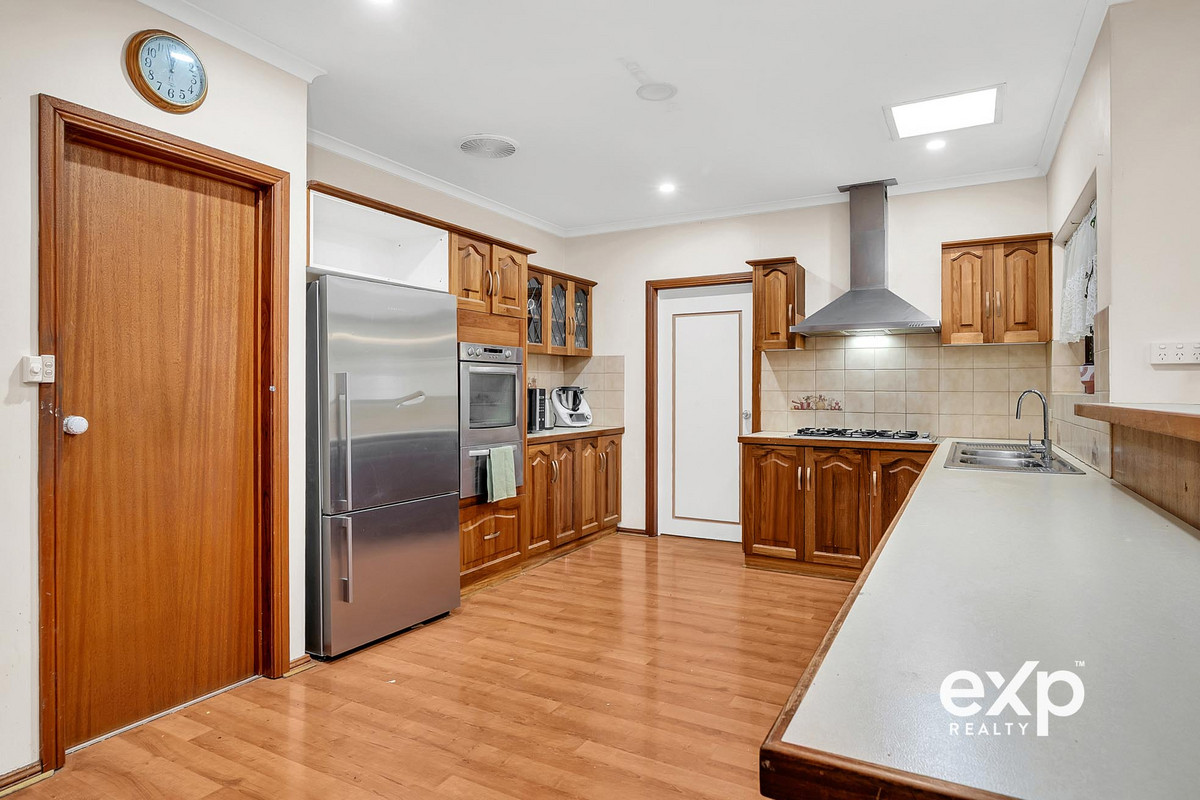 Residential for sale in Flagstaff Hill, 27 Torresan Crescent, Flagstaff Hill SA 5159, 560 m²