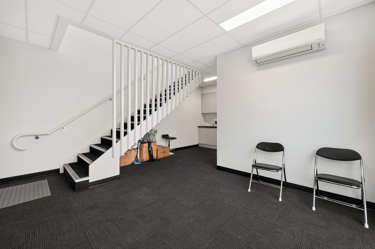Commercial for sale in Edinburgh North, 4/7B Peachey Road, Edinburgh North SA 5113, 272 m²