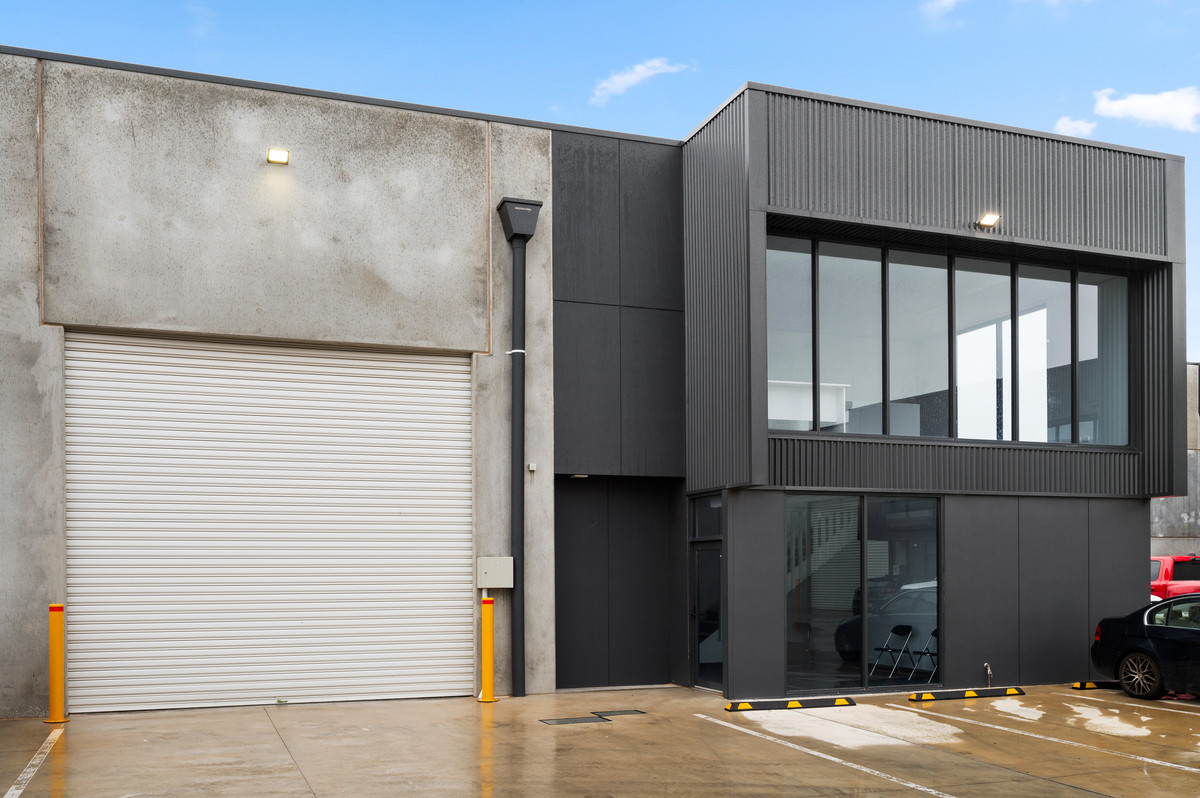 Commercial for sale in Edinburgh North, 4/7B Peachey Road, Edinburgh North SA 5113, 272 m²