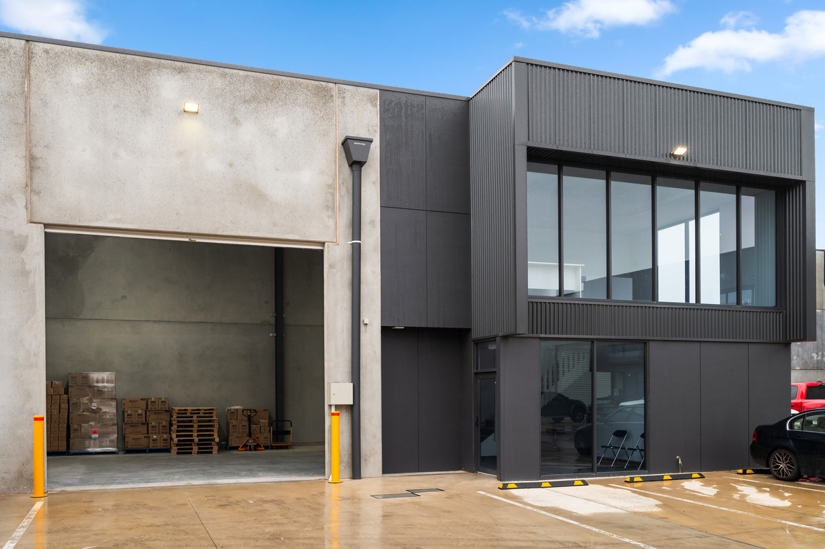 Commercial for sale in Edinburgh North, 4/7B Peachey Road, Edinburgh North SA 5113, 272 m²