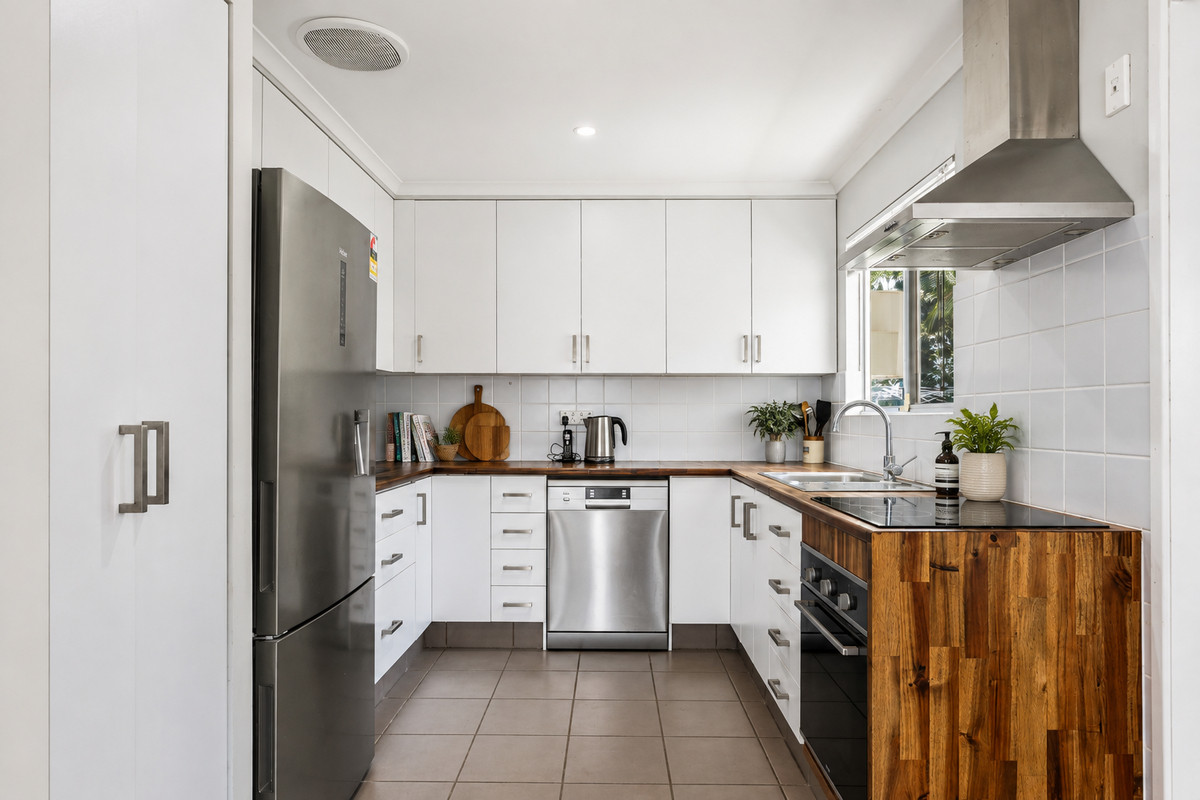 Residential for sale in Slade Point, 14 Quail Street, Slade Point QLD 4740, 607 m²