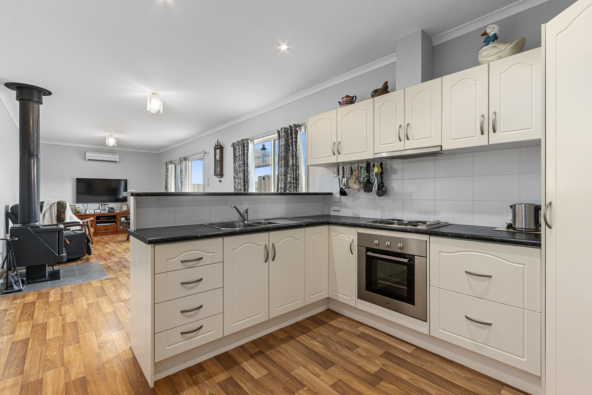 Residential for sale in North Moonta, 62 Moonta-Wallaroo Road, North Moonta SA 5558, 1020 m²
