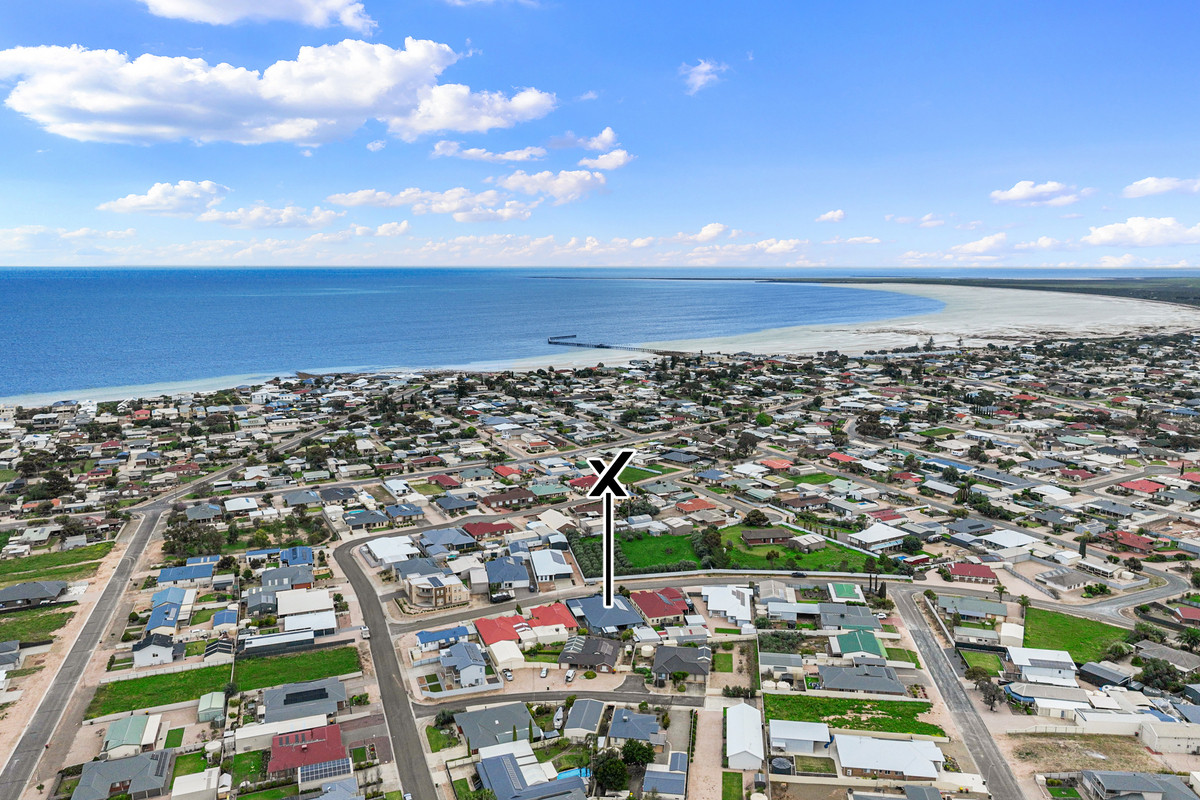 Residential for sale in Moonta Bay, 6 Westside Avenue, Moonta Bay SA 5558, 908 m²