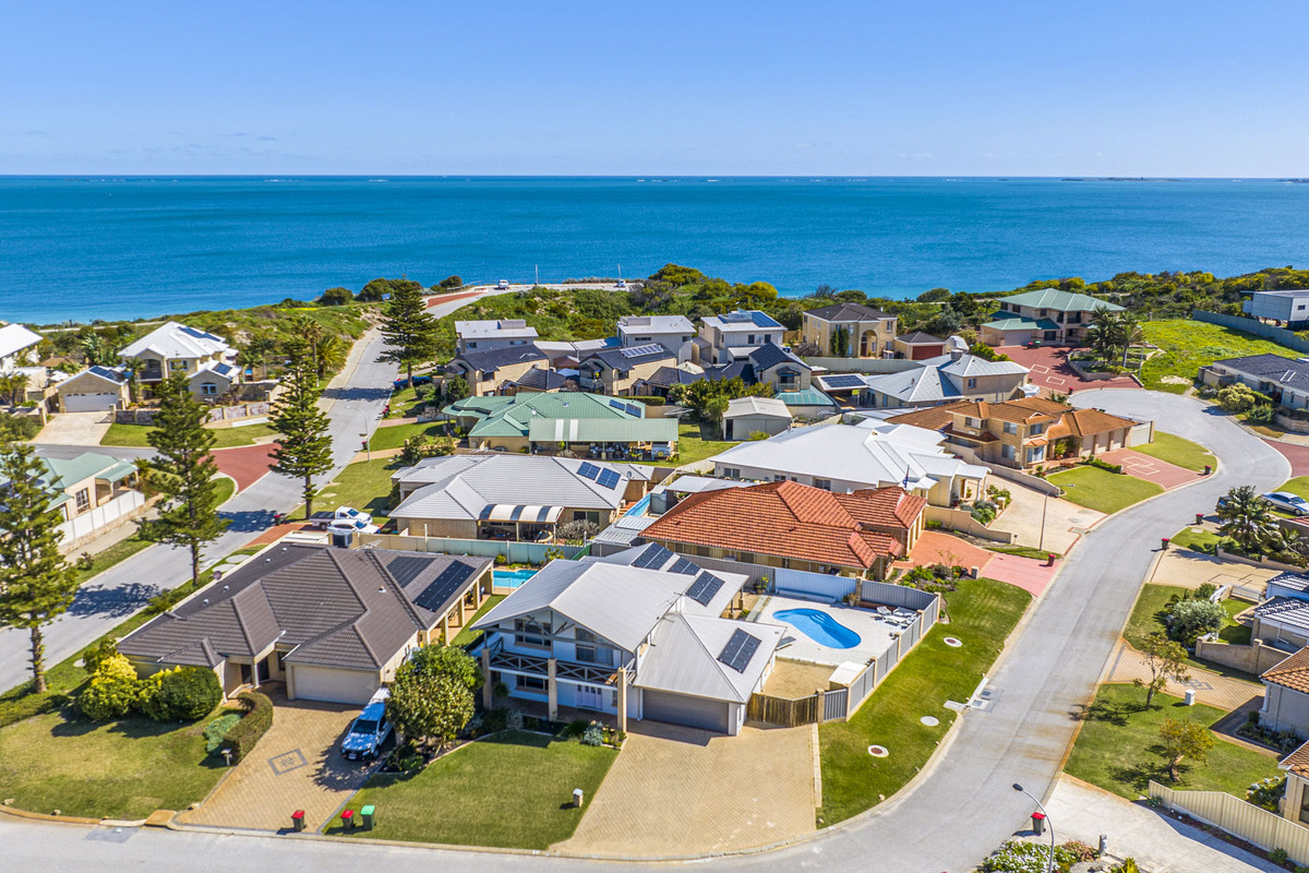 Residential for sale in Warnbro, 3 Venice Retreat, Warnbro WA 6169, 656 m²