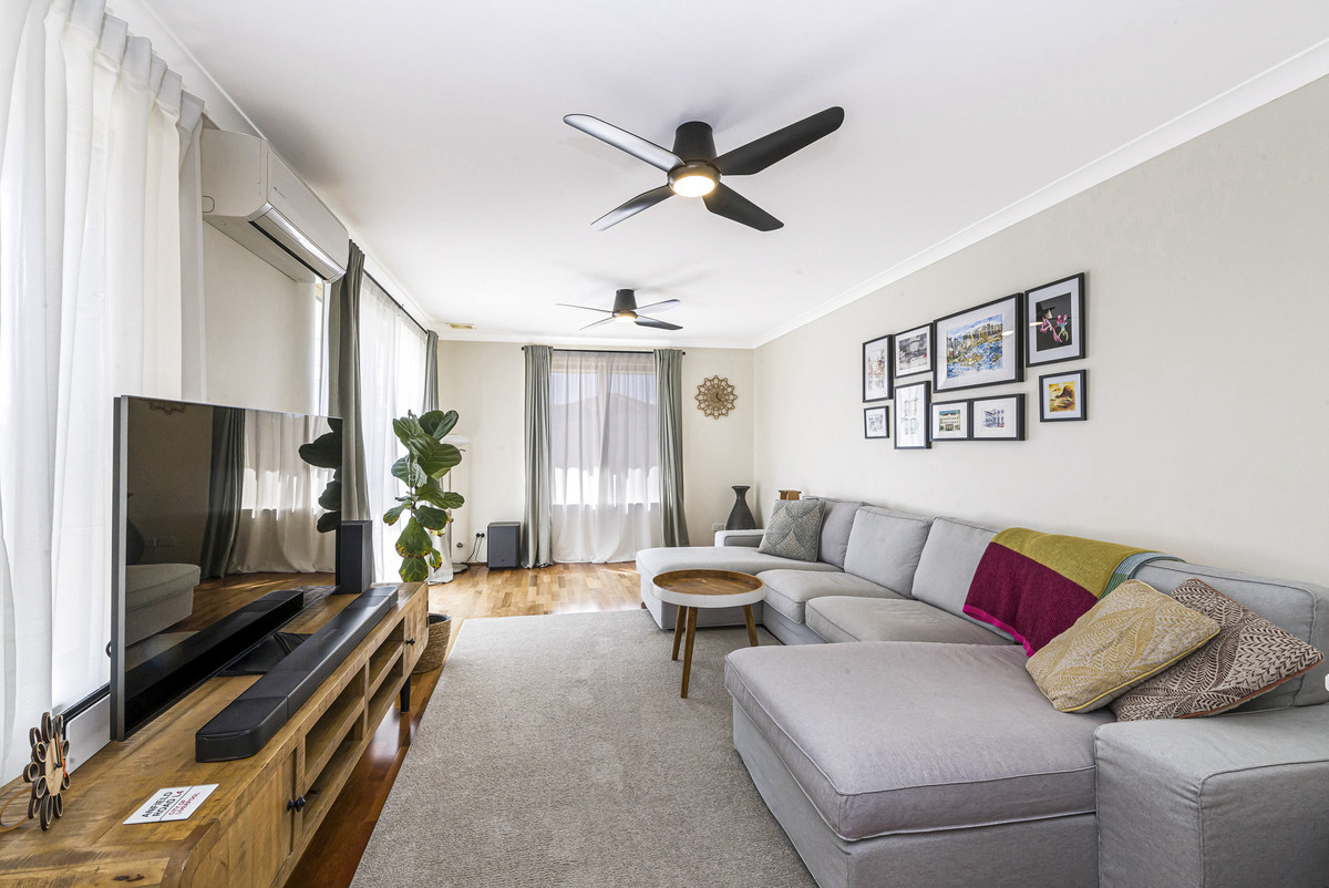 Residential for sale in Warnbro, 3 Venice Retreat, Warnbro WA 6169, 656 m²