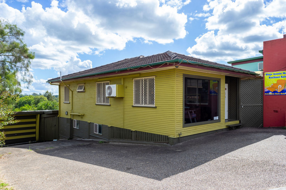 Residential for sale in Tivoli, 42 Tantivy Street, Tivoli QLD 4305, 1295 m²
