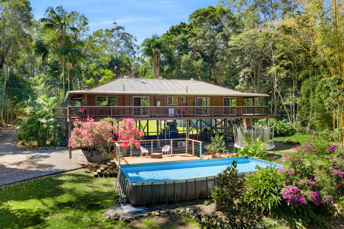Residential for sale in Lake Macdonald, 12 Kelly Court, Lake Macdonald QLD 4563, 4610 m²