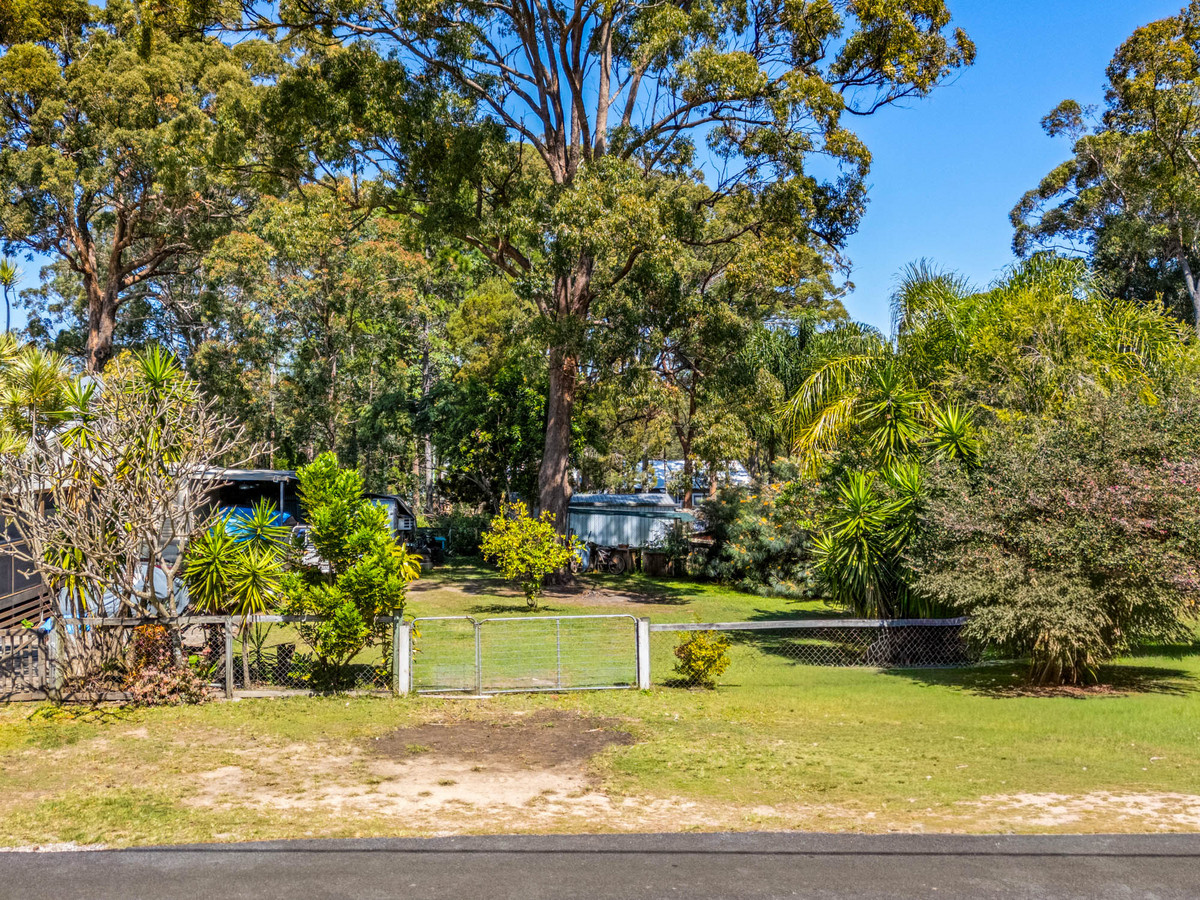 Land for sale in Russell Island, 76 Laurel Street, Russell Island QLD 4184, 506 m²