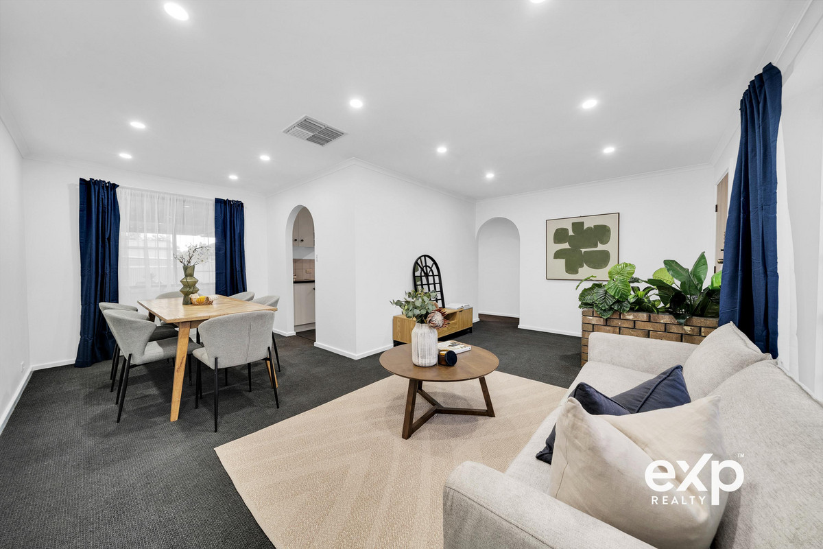 Residential for sale in Paralowie, 32 Bermudez Crescent, Paralowie SA 5108, 570 m²