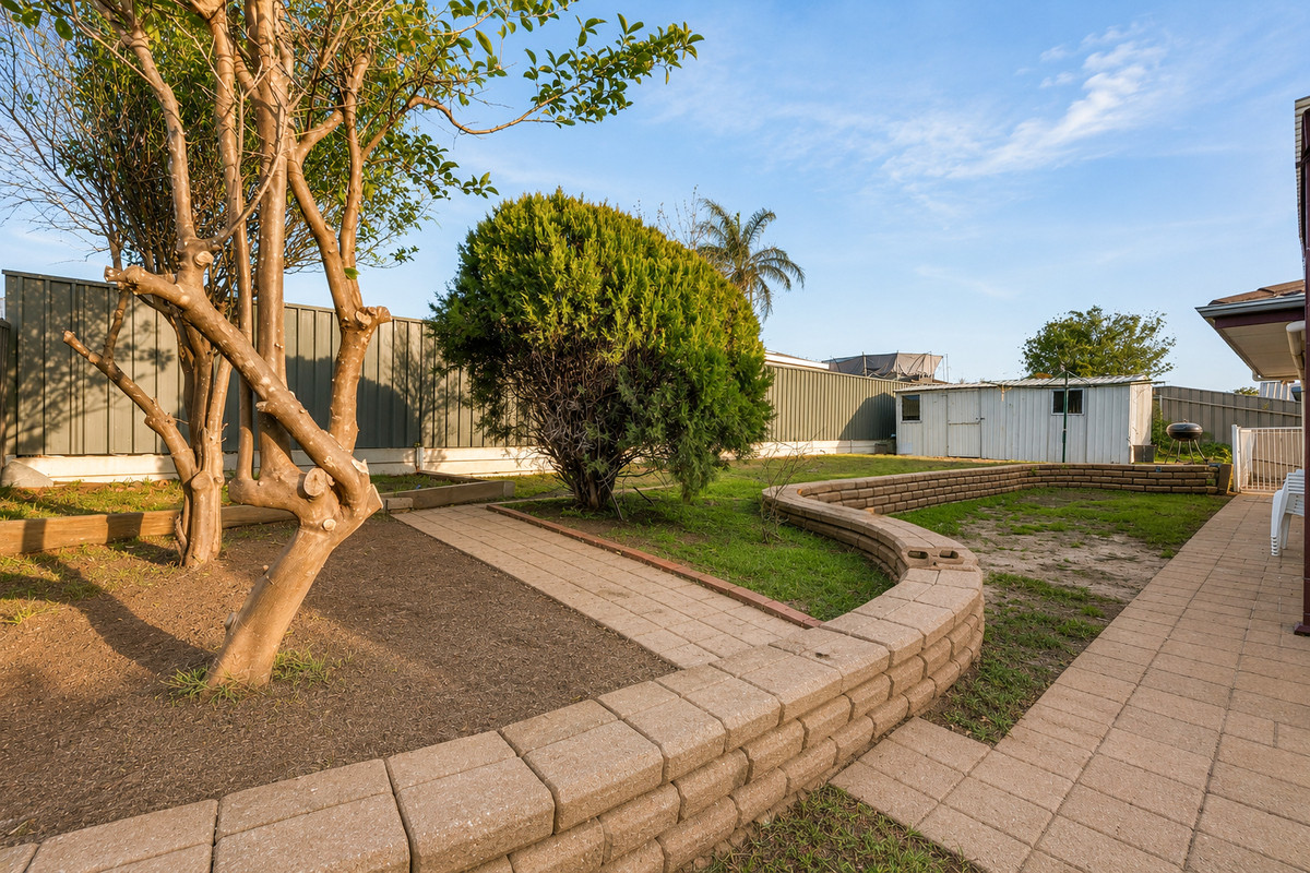 Residential for sale in Woodcroft, 3 TRAEGER Court, Woodcroft SA 5162, 600 m²