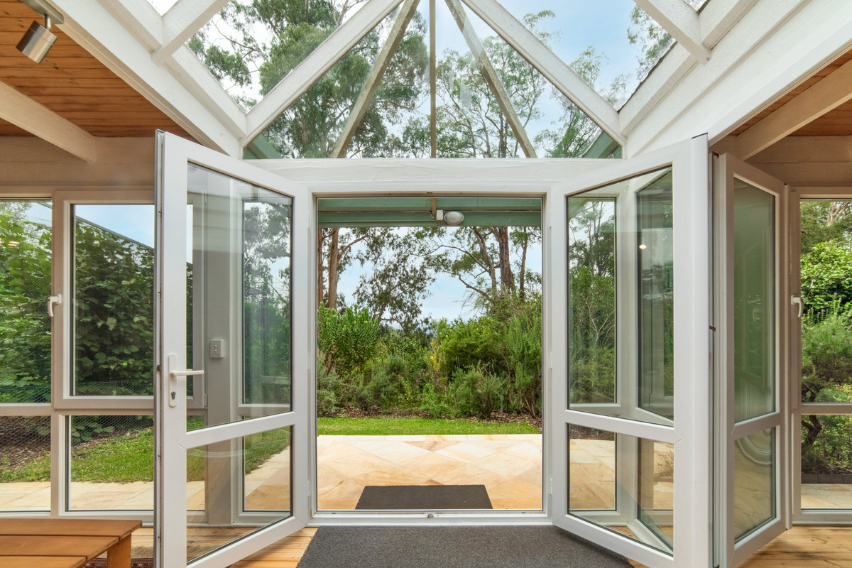 Residential for sale in Kalorama, 24 Barbers Road, Kalorama VIC 3766, 3043 m²