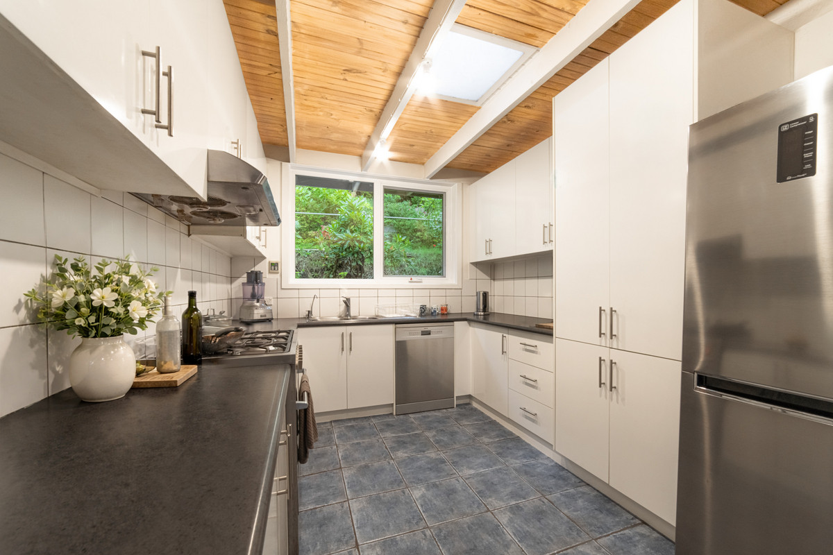 Residential for sale in Kalorama, 24 Barbers Road, Kalorama VIC 3766, 3043 m²