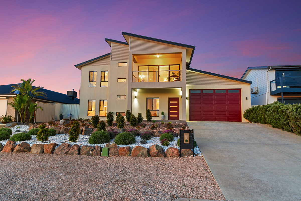 Residential for sale in Moonta Bay, 25 Willard Street, Moonta Bay SA 5558, 668 m²