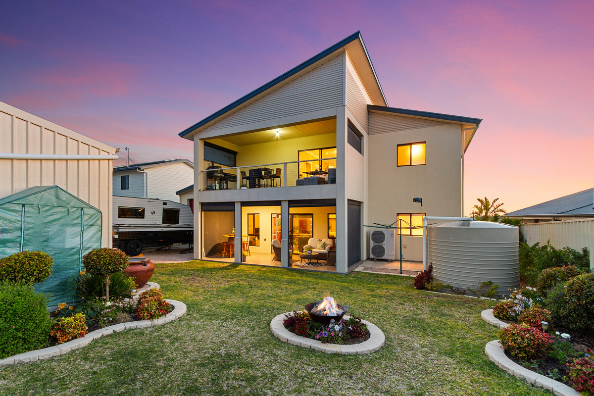 Residential for sale in Moonta Bay, 25 Willard Street, Moonta Bay SA 5558, 668 m²