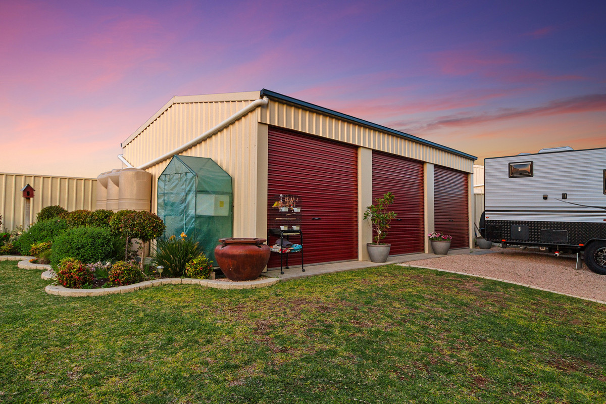 Residential for sale in Moonta Bay, 25 Willard Street, Moonta Bay SA 5558, 668 m²