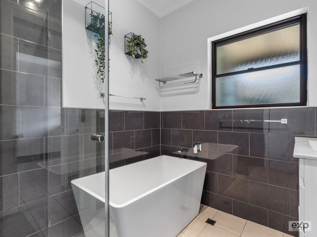 Residential for sale in Tanunda, 16 Bethany Road, Tanunda SA 5352, 4000 m²