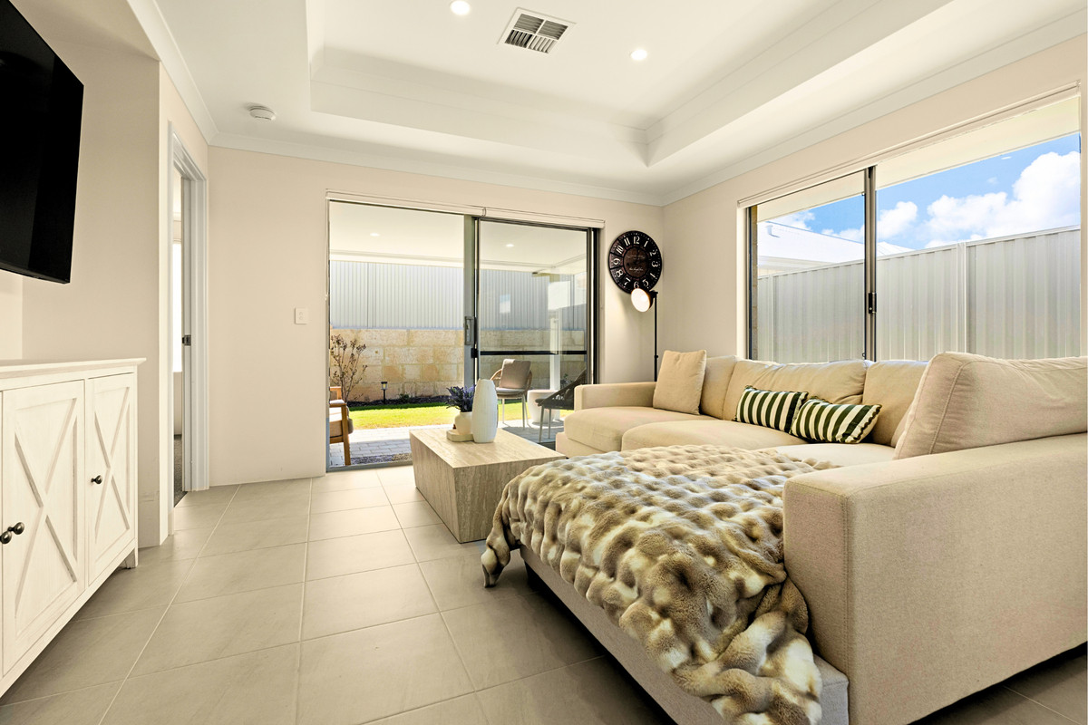 Residential for sale in Alkimos, 31 Diamond Road, Alkimos WA 6038, 345 m²