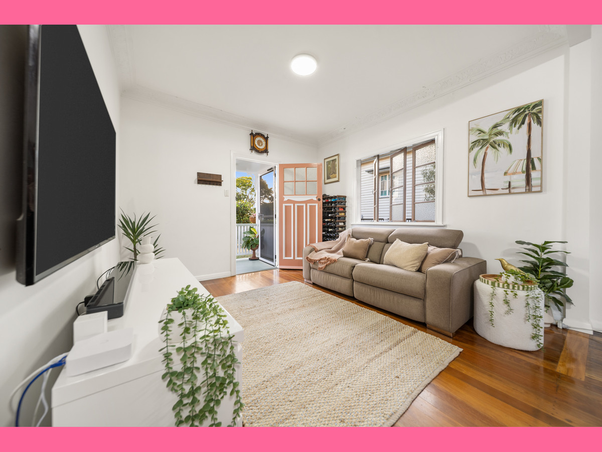 Residential for sale in Salisbury, 124 Lillian Avenue, Salisbury QLD 4107, 405 m²