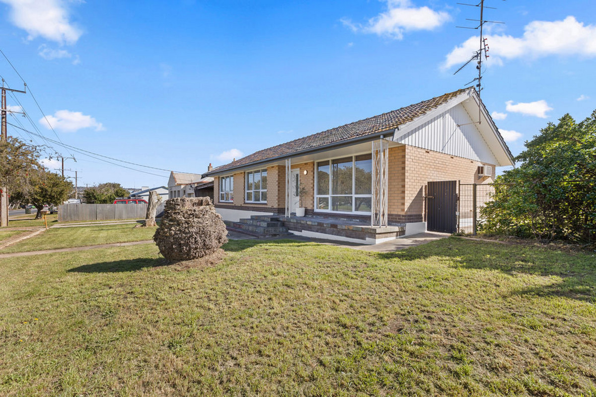Residential for sale in Port Lincoln, 57 Matthew Place, Port Lincoln SA 5606, 936 m²