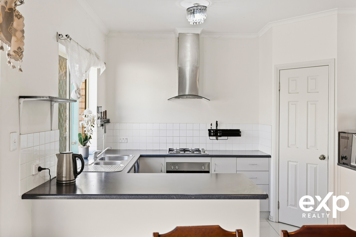 Residential for sale in Munno Para West, 27 Chellaston Road, Munno Para West SA 5115, 331 m²