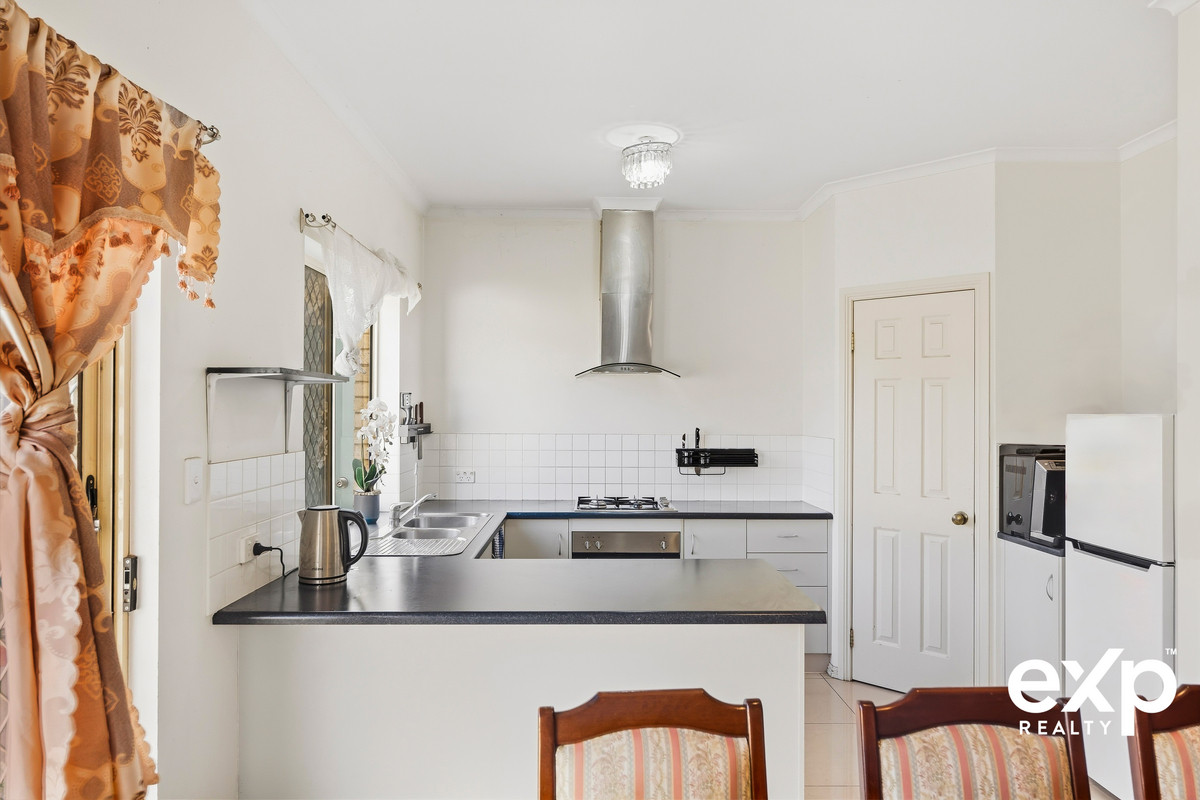 Residential for sale in Munno Para West, 27 Chellaston Road, Munno Para West SA 5115, 331 m²