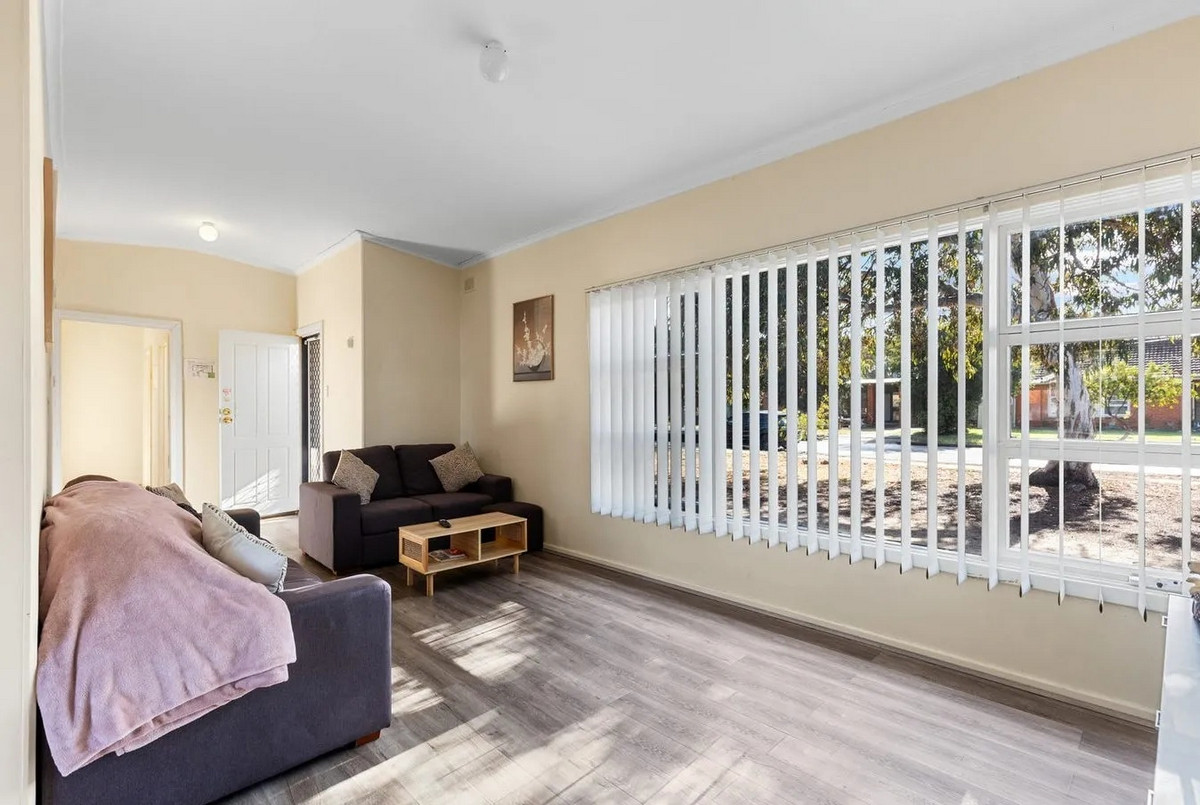 Residential for sale in Smithfield Plains, 25 greenwood Cr, Smithfield Plains SA 5114, 706 m²