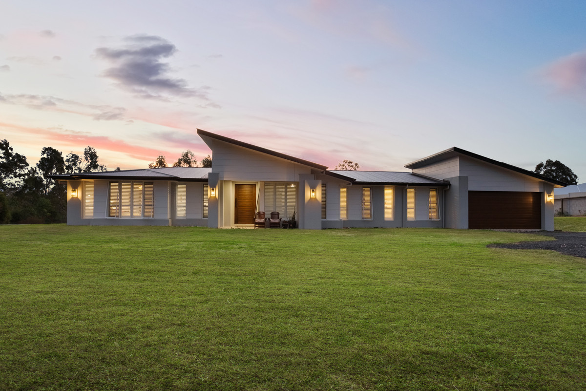 Residential for sale in Karalee, 25 Aspect Way, Karalee QLD 4306, 4 m²
