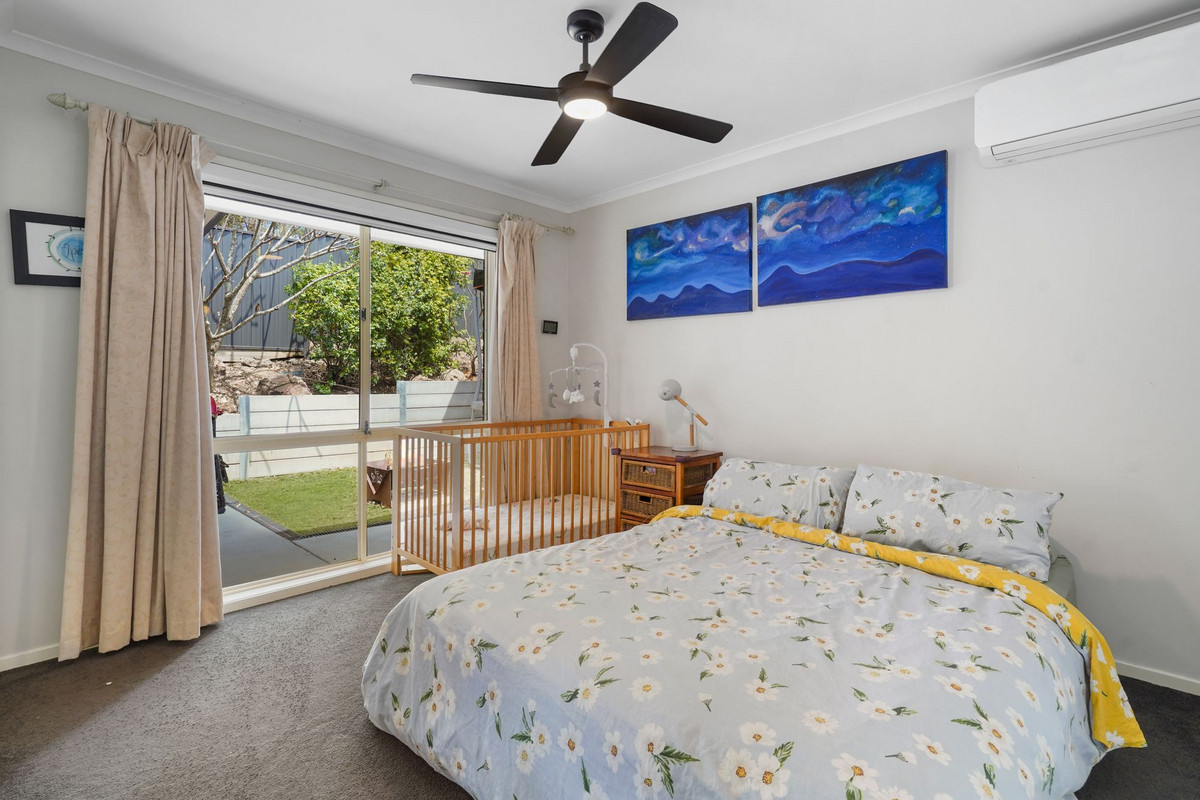Residential for sale in Nerang, 37 Sandalwood Terrace, Nerang QLD 4211, 400 m²