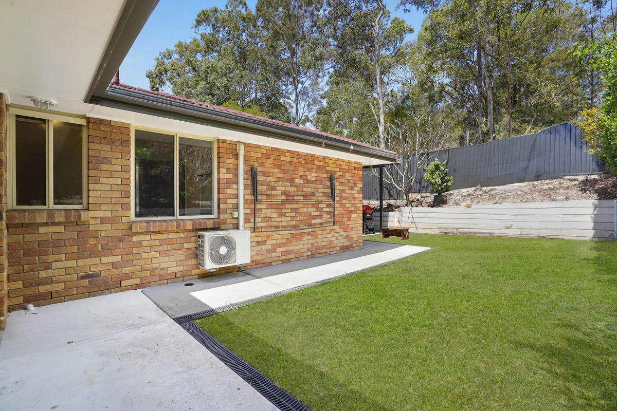 Residential for sale in Nerang, 37 Sandalwood Terrace, Nerang QLD 4211, 400 m²