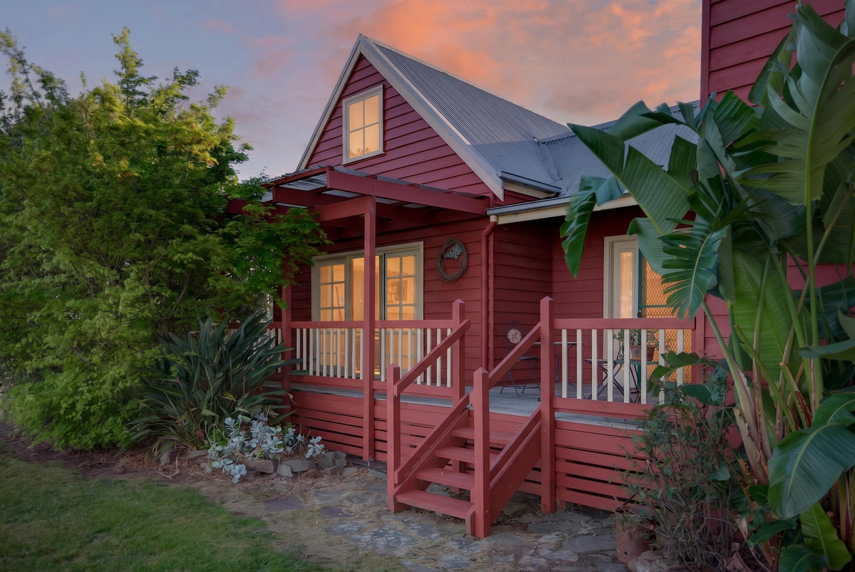 Residential for sale in Glenaladale, 3560 Bairnsdale-Dargo Road, Glenaladale VIC 3864, 87 ha
