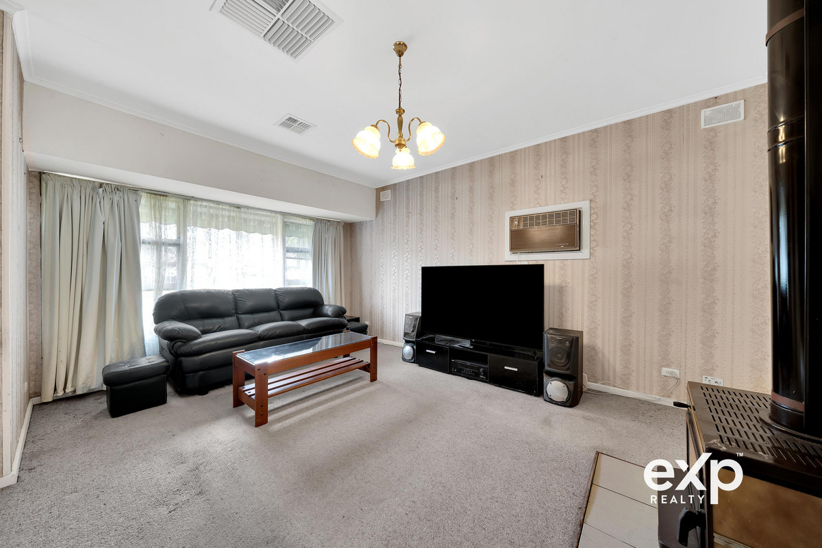 Residential for sale in Parafield Gardens, 29 Athalie Avenue, Parafield Gardens SA 5107, 740 m²