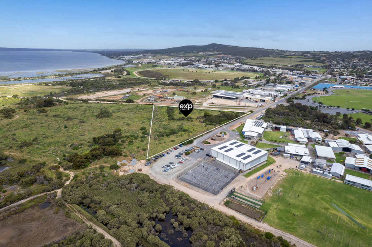 Commercial for sale in Port Lincoln, 64 Windsor Avenue, Port Lincoln SA 5606, 2 ha