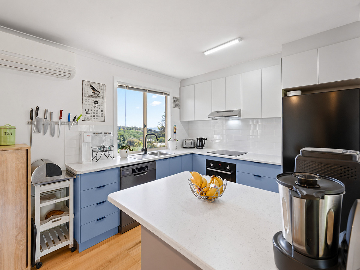 Residential for sale in Port Lincoln, 10 Miltalie Avenue, Port Lincoln SA 5606, 872 m²