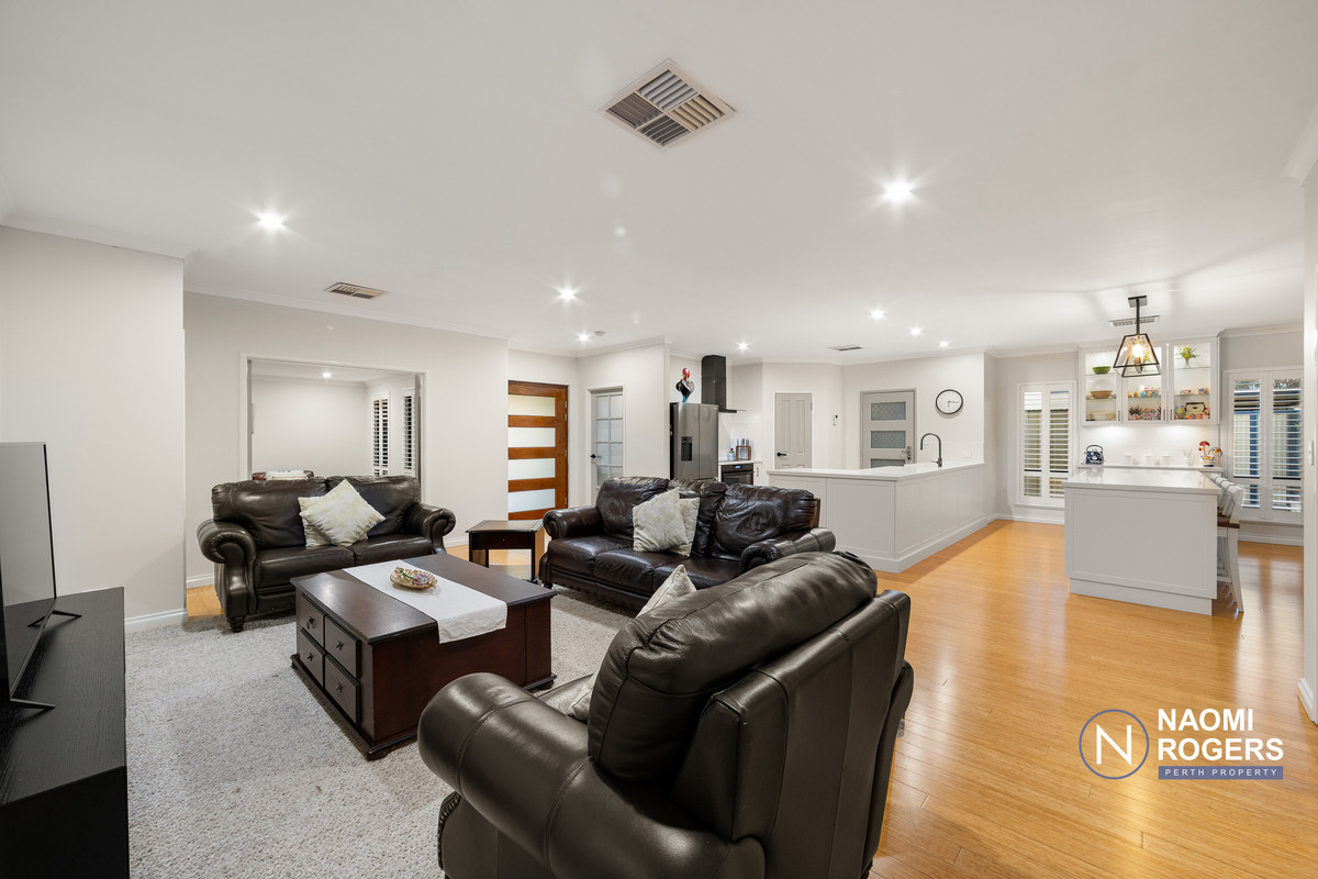 Residential for sale in Tapping, 14 Grallina Way, Tapping WA 6065, 582 m²