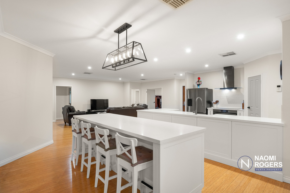 Residential for sale in Tapping, 14 Grallina Way, Tapping WA 6065, 582 m²