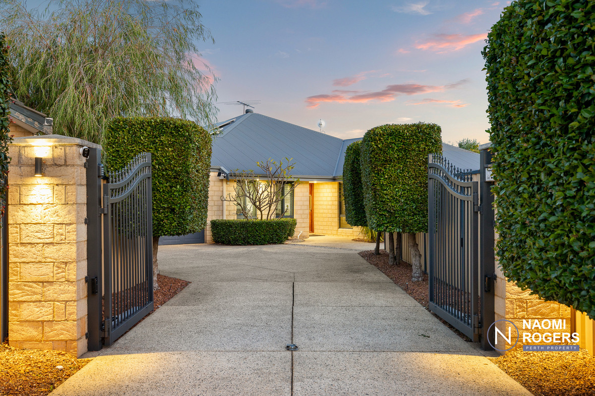 Residential for sale in Tapping, 14 Grallina Way, Tapping WA 6065, 582 m²