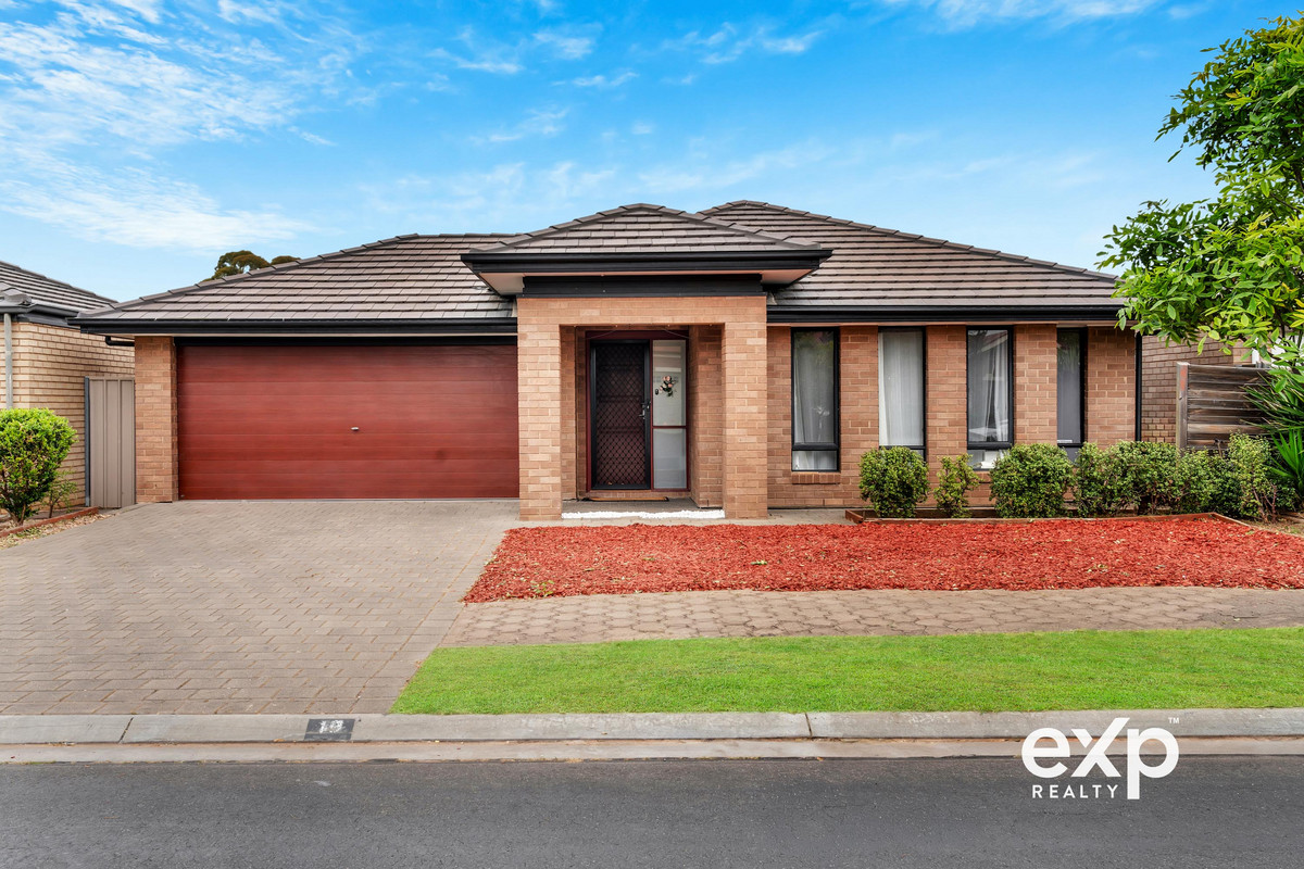 Residential for sale in Parafield Gardens, 19 Eddington Street, Parafield Gardens SA 5107, 435 m²