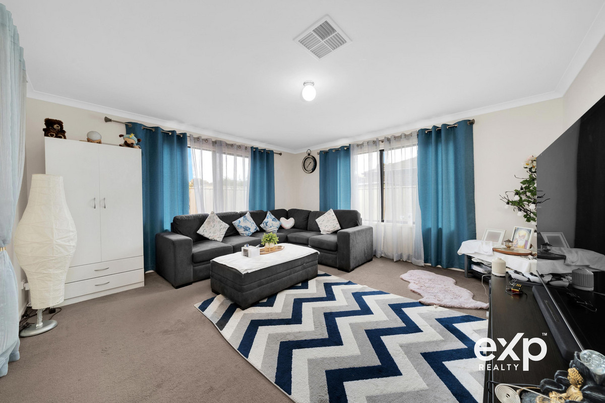 Residential for sale in Parafield Gardens, 19 Eddington Street, Parafield Gardens SA 5107, 435 m²