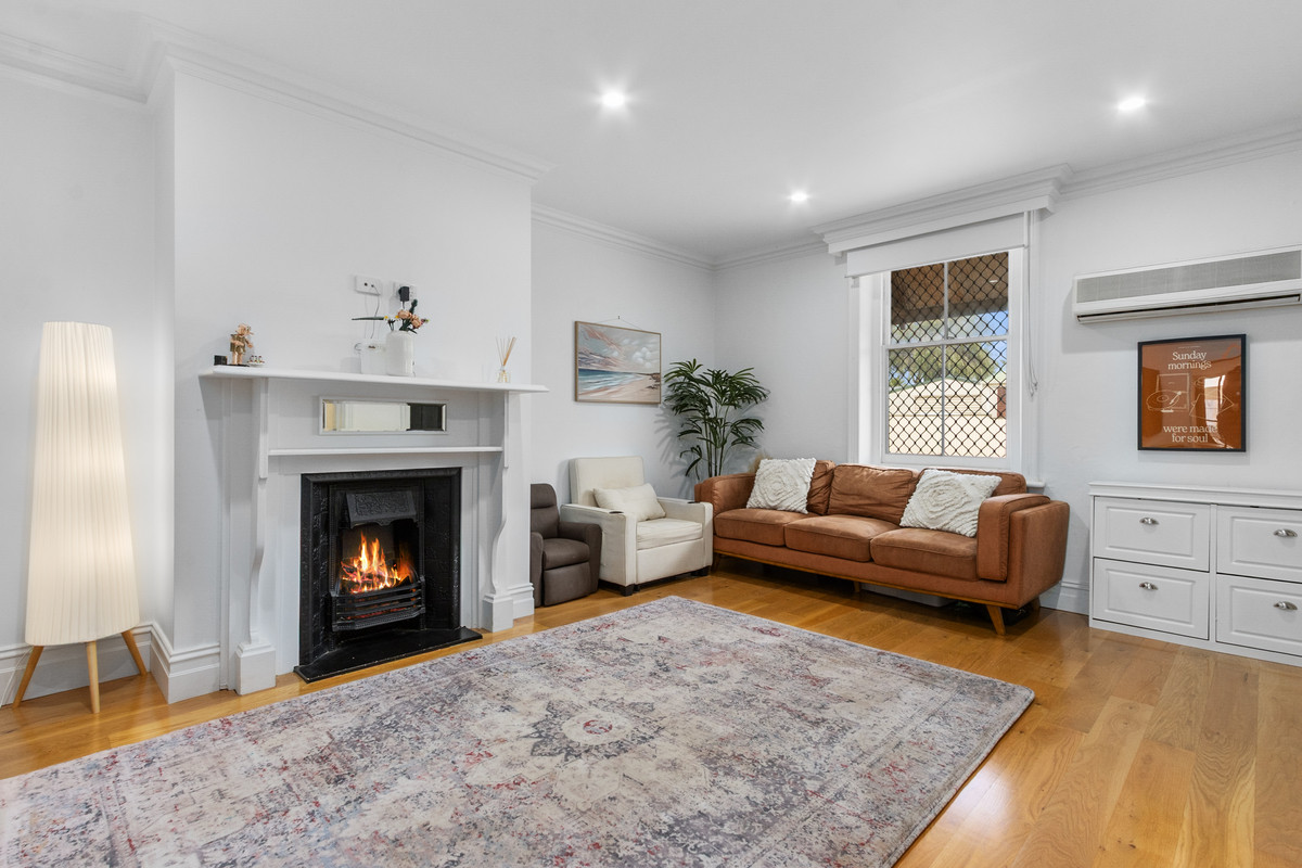 Residential for sale in Wallaroo, 13 Gardiner Street, Wallaroo SA 5556, 333 m²