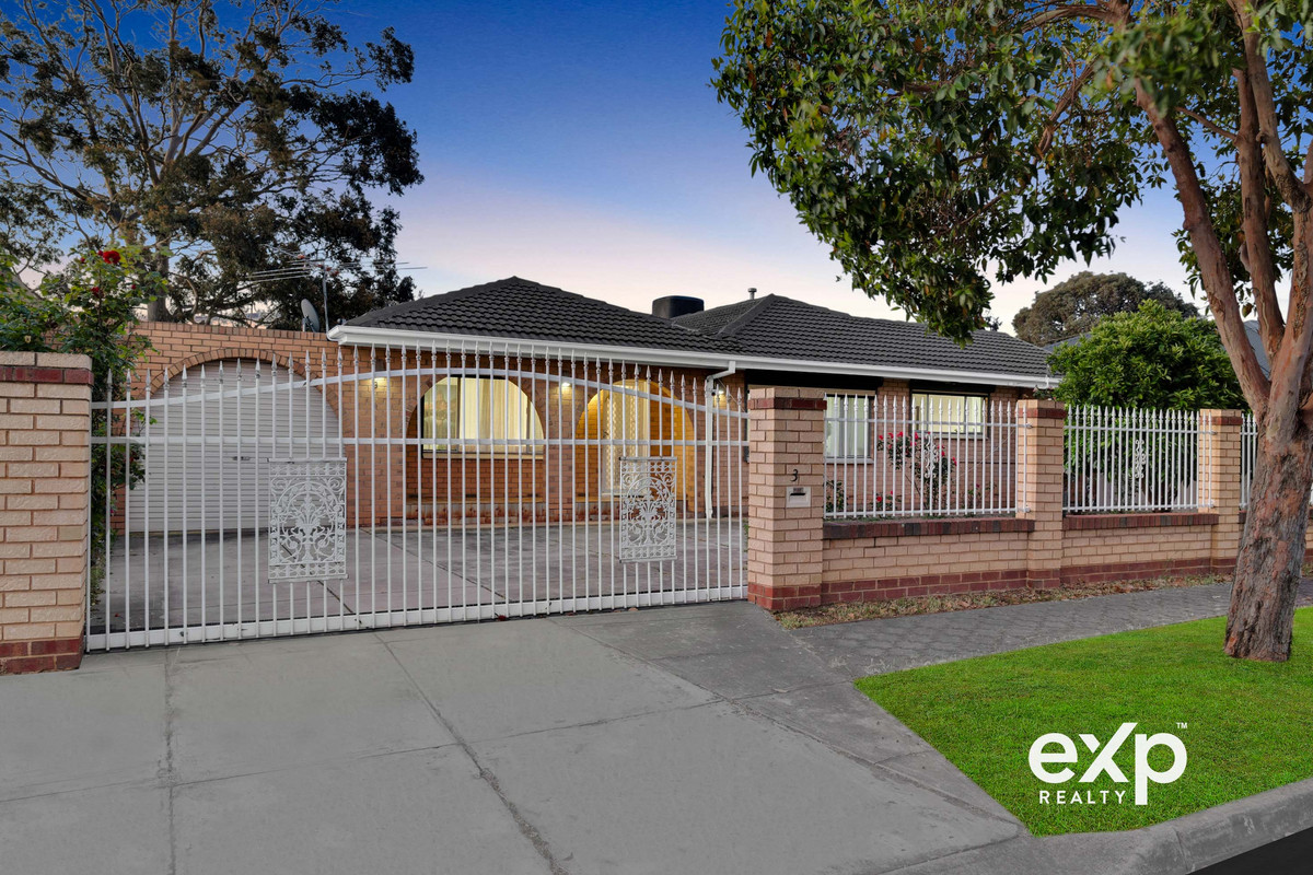 Residential for sale in Parafield Gardens, 3 Blyth Avenue, Parafield Gardens SA 5107, 711 m²