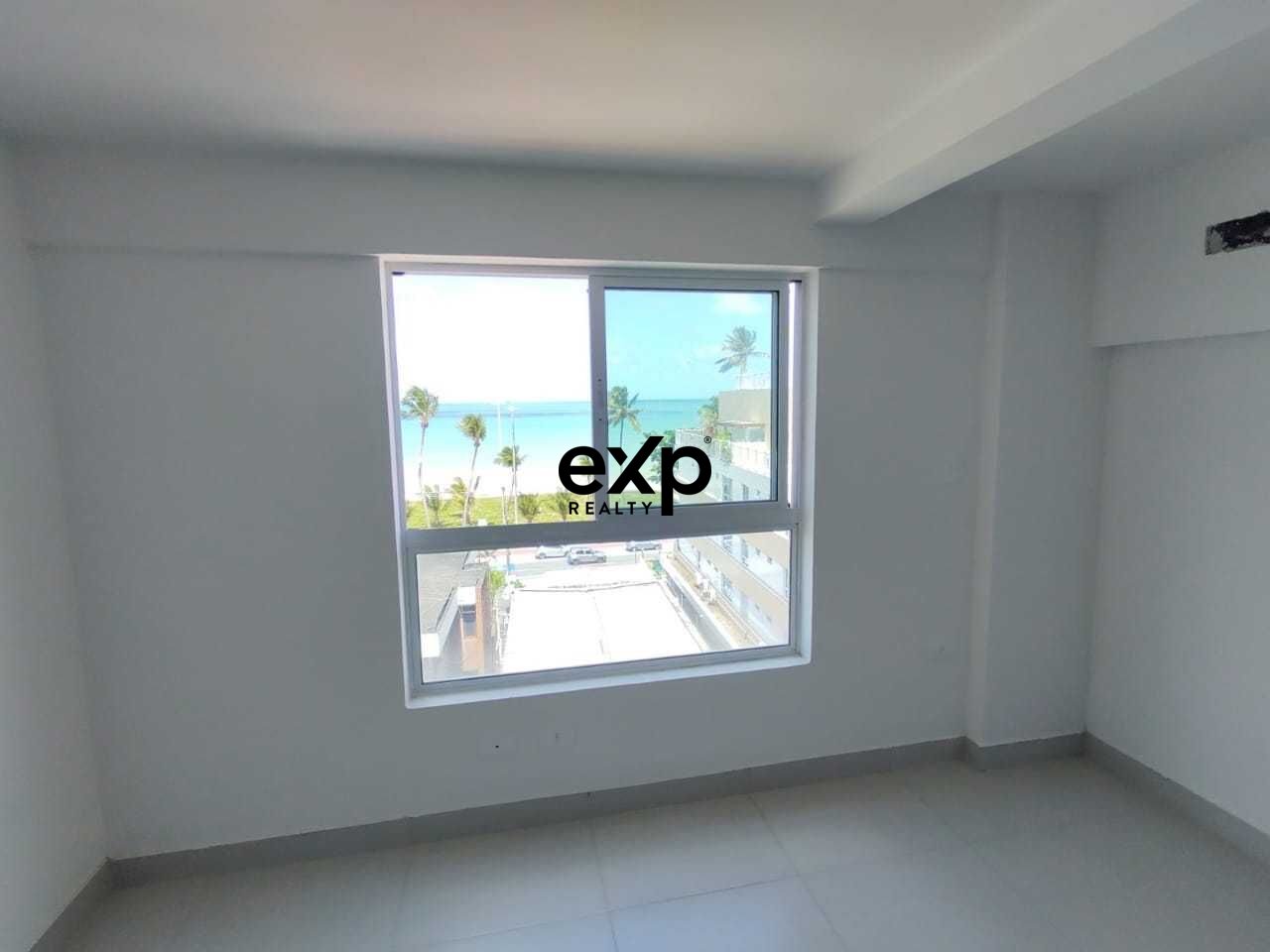 Selling Beachfront Penthouse 50m from Cabo Branco Seafront 5