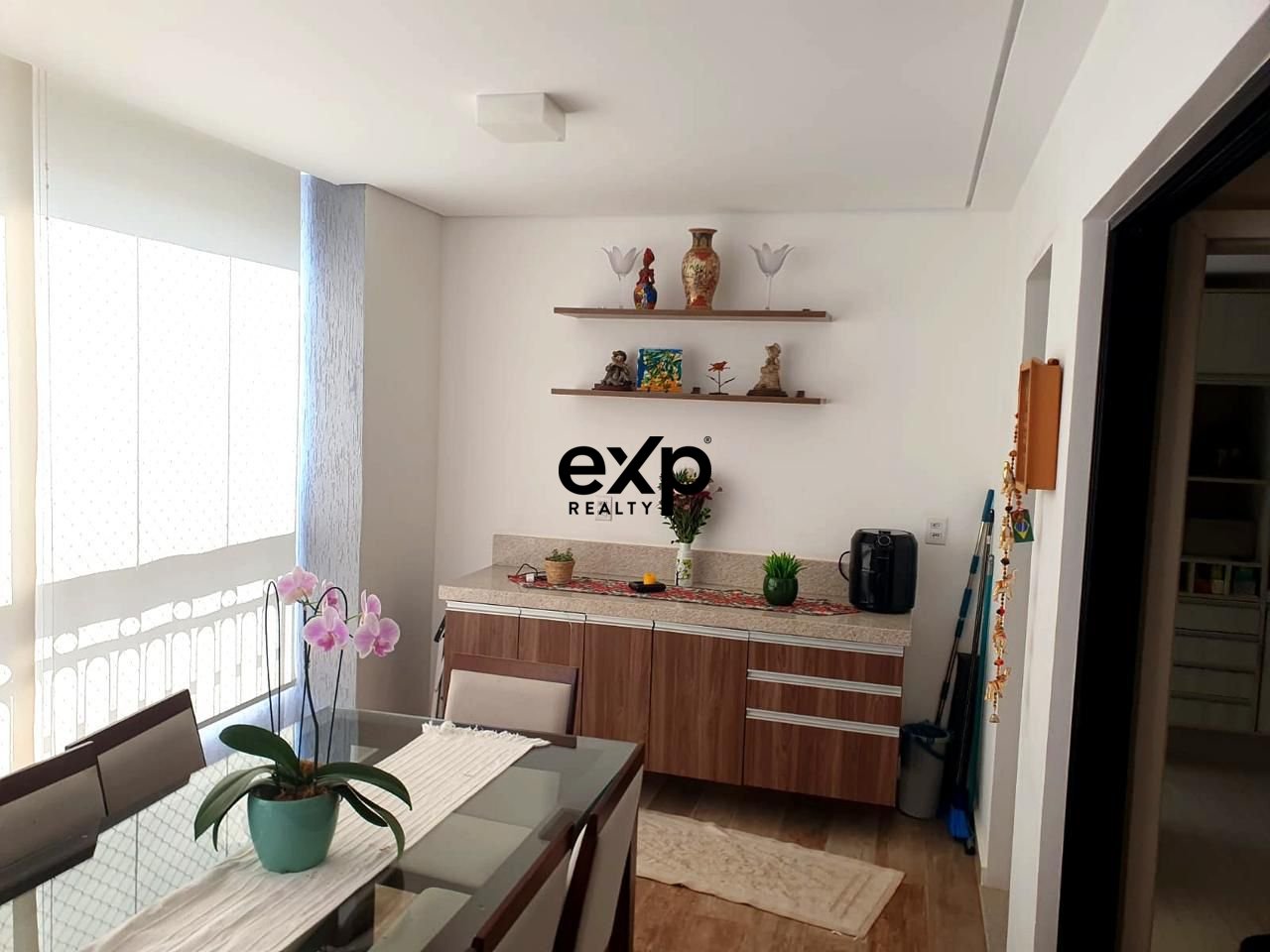 Apartamento à venda em Vinhedo, Humberto Pescarini 1275 Centro Vinhedo 13280-067, 230 m²