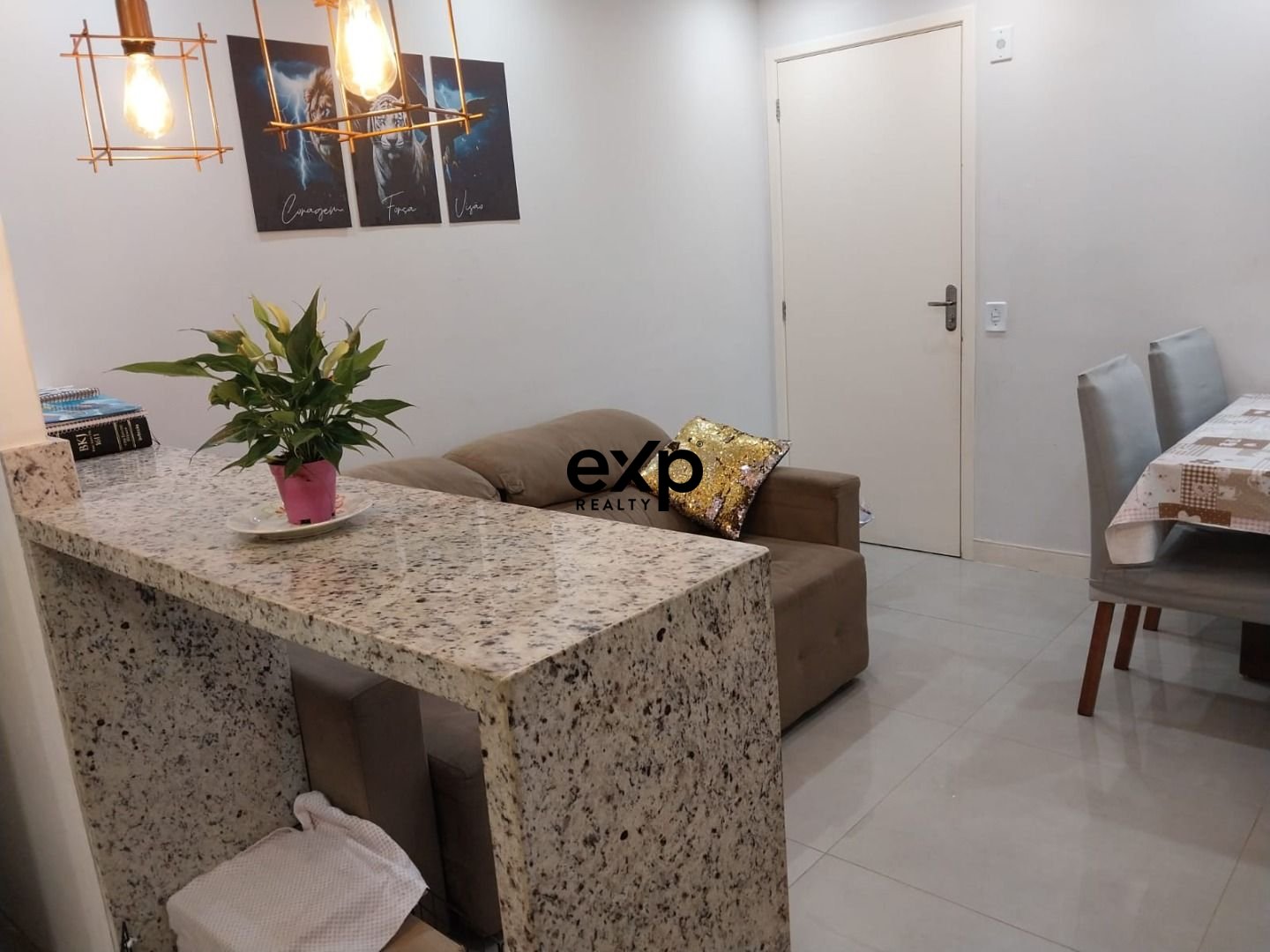 Apartamento à venda em Valinhos, Júlia Lovisaro Vicentini 877 Loteamento Nova Espírito Santo Valinhos 13273-220, 43 m²