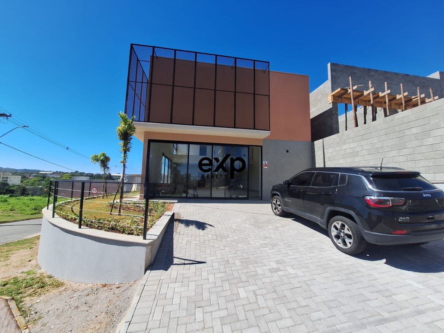 Warehouse for rent in Vinhedo, Afonso Garbuio (Residencial Villa Di Treviso) 88 Santa Claudina Vinhedo 13284-612, 300 m²